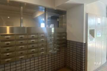 宅配ボックスと共用ポスト