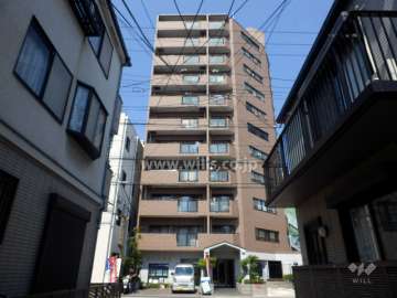 藤和シティホームズ本山駅前の外観（南側から）