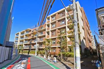 レクセルプラザ四ツ木の外観（南東側から）