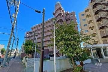 ロイヤル立石マンションの外観（北西側から）