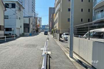 敷地東側の前面道路　