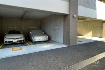 敷地内駐車場（屋内平面式）