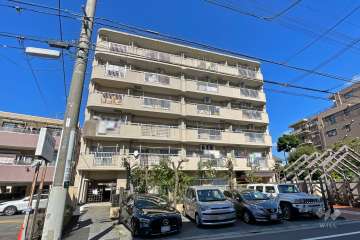 ライオンズマンションお花茶屋の外観（南西側から）
