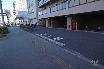 駐車場の出入り口
