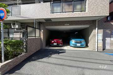 敷地内駐車場（屋内平面式）