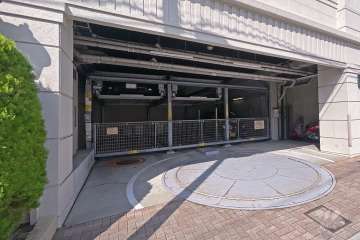 敷地内駐車場（屋内機械式）