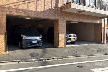 敷地内駐車場（屋内平面式）