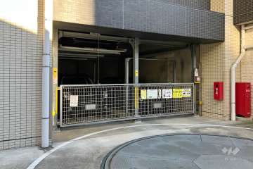 敷地内駐車場（屋内機械式）