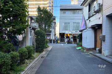 敷地東側の前面道路