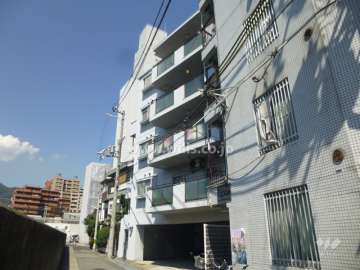 ラシーヌ深江の外観（南西側から）
