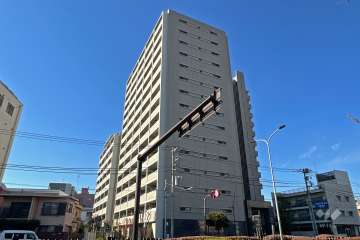 コスモシティガーデンズ東京イーストの外観（東側から）