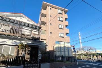 日神パレステージ亀有の外観（南西側から）