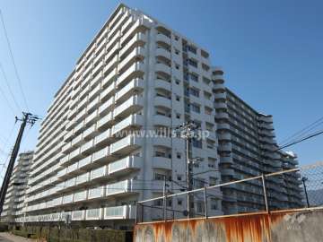東灘コーストアヴェニュー参番館の外観（東側から）