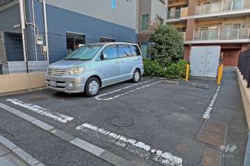 敷地内駐車場（屋外平面式）