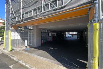 駐車場の出入り口