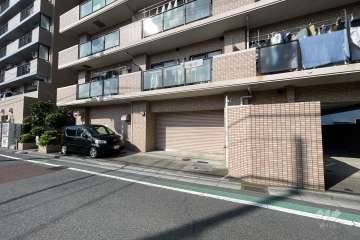 敷地内駐車場（屋外平面式）