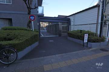 駐車場の出入り口