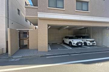 敷地内駐車場（屋内平面式）