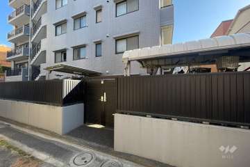 駐輪場（屋根付き）