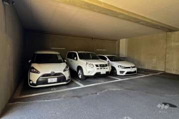 敷地内駐車場（屋内平面式）