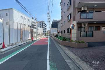 敷地北側の前面道路　