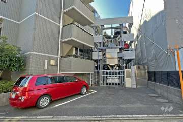 敷地内駐車場（屋外機械式・屋内平面式）