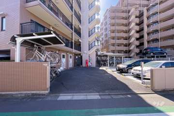 駐車場の出入り口・敷地内駐車場（屋外機械式）