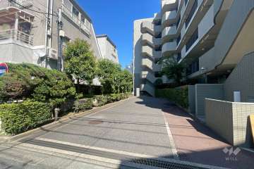 駐車場の出入り口　