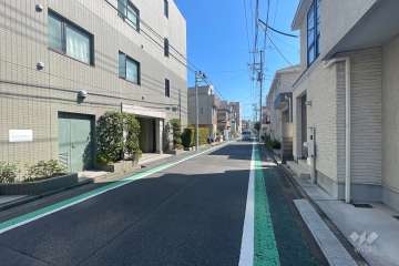 敷地西側の前面道路　　
