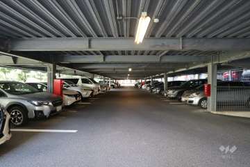 敷地内駐車場（屋内平面式）