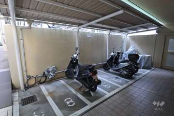 バイク置場　