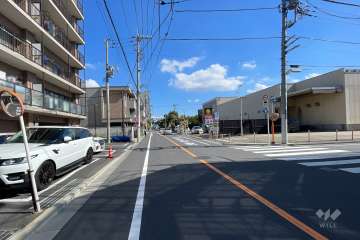 敷地南側の前面道路　
