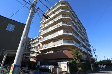 レクセルガーデン小岩の外観(南東側から)