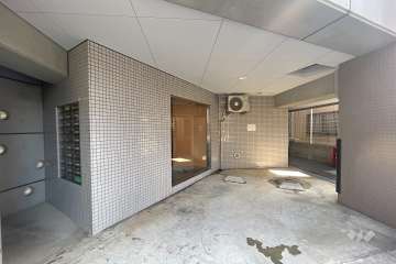 敷地内駐車場（屋内平面式）