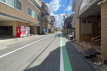 敷地南東側の前面道路