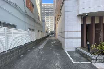 駐車場の出入り口