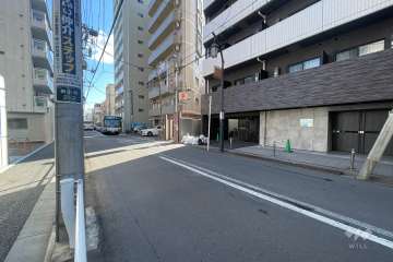 敷地南東側の前面道路　