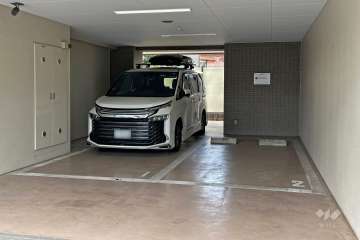 敷地内駐車場（屋内平面式）