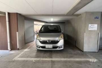 敷地内駐車場（屋内平面式）