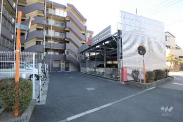 駐車場の出入り口・敷地内駐車場（屋外機械式）