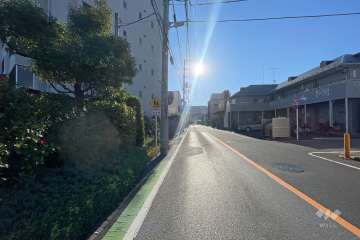 敷地南西側の前面道路