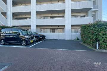 敷地内駐車場（屋外平面式）