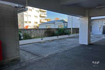 敷地内駐車場（屋外平面式、屋内平面式）