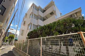 スカイコート金町第3の外観（北東側から）