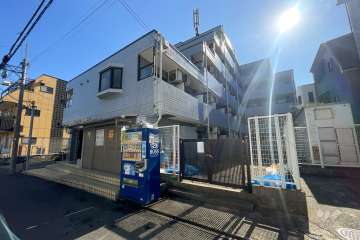 スカイコート高砂の外観（北西側から）