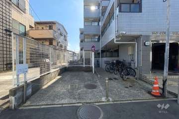 敷地内駐車場（屋外平面式）