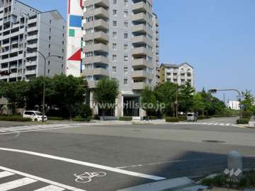 敷地南西側の前面道路