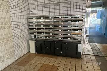 宅配ボックスと共用ポスト