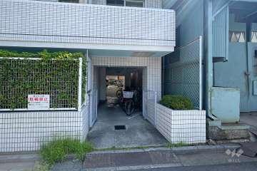 駐輪場の出入り口