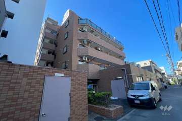 ライオンズマンションお花茶屋駅前通りの外観（北東側から）